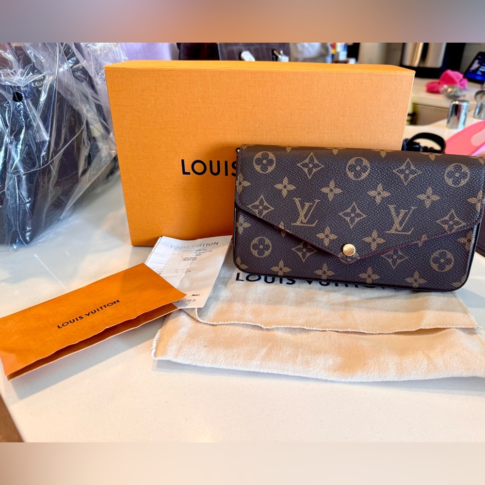 Louis Vuitton Felice Crossbody bag